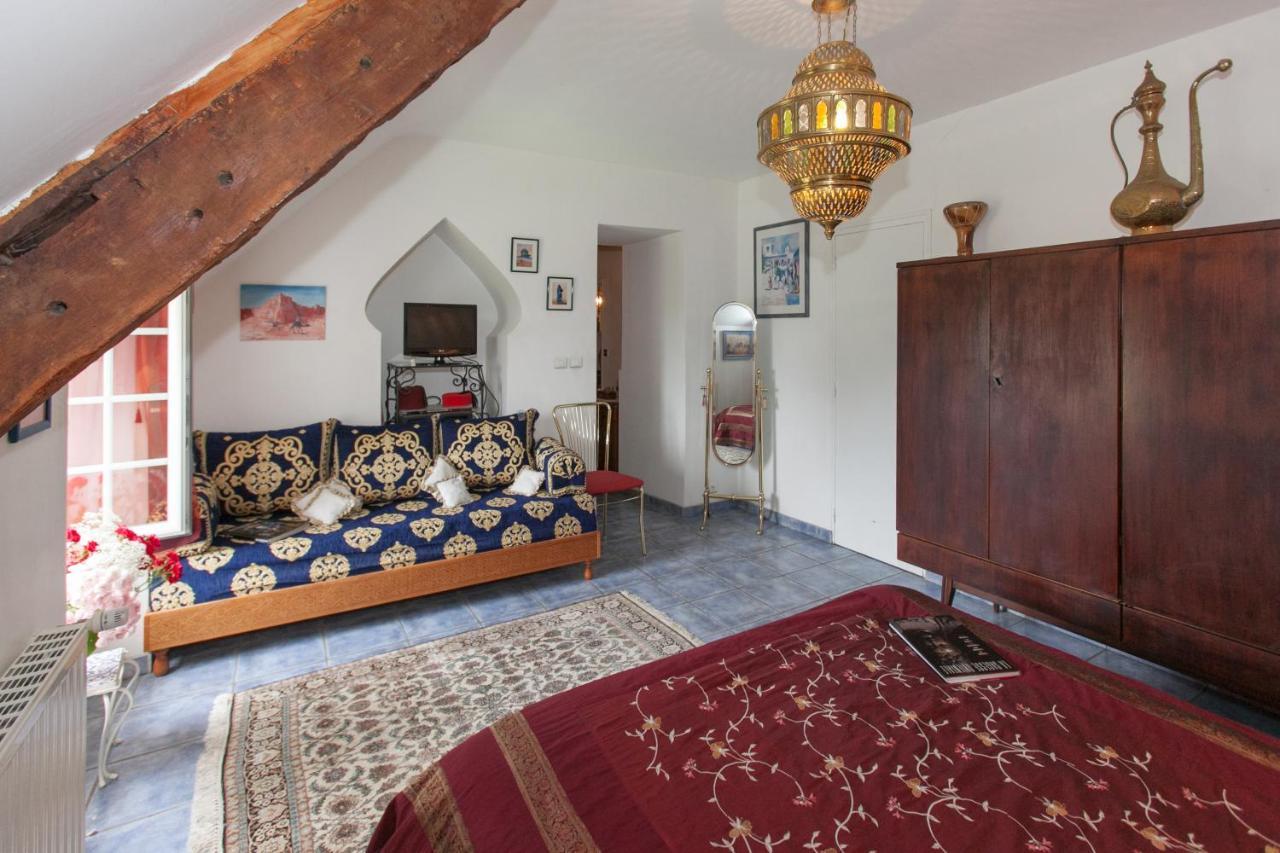 Chambres D'Hotes - Les Palmiers Corseul Экстерьер фото